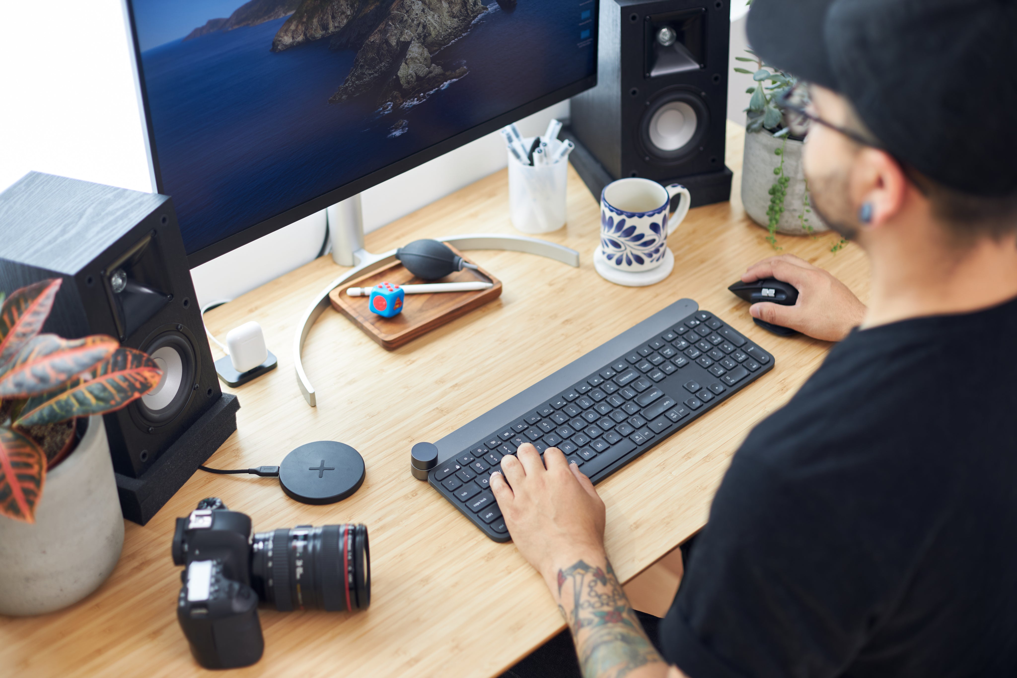 Marketer transforming ideas into designs on desktop.
