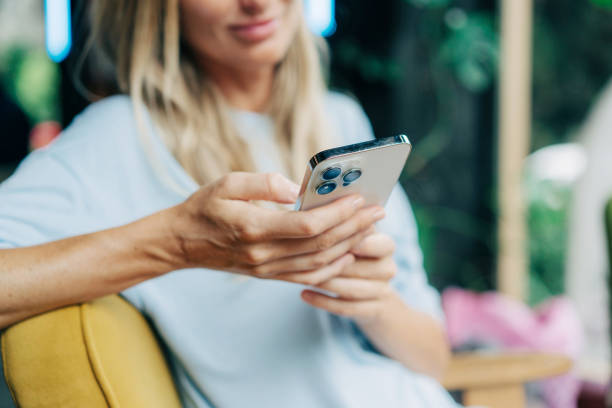 The Psychology of the Scroll: Why You Stop on Certain Posts